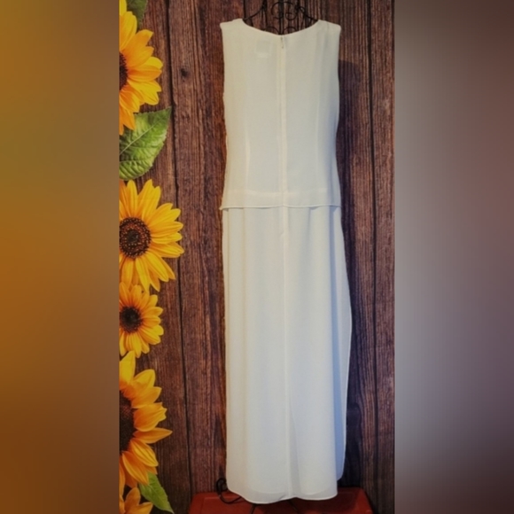 R&M Richards Sleeveless Sheath Dress - Picture 5 of 11